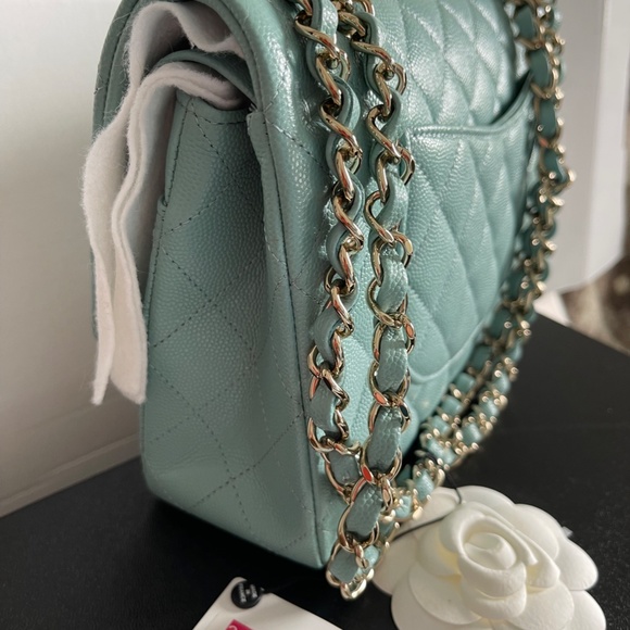 ❌SOLD!!!-❌ NWT! CHANEL Caviar Tiffany Blue Medium ClassicFlap/Champagne Hardware - Picture 6 of 13